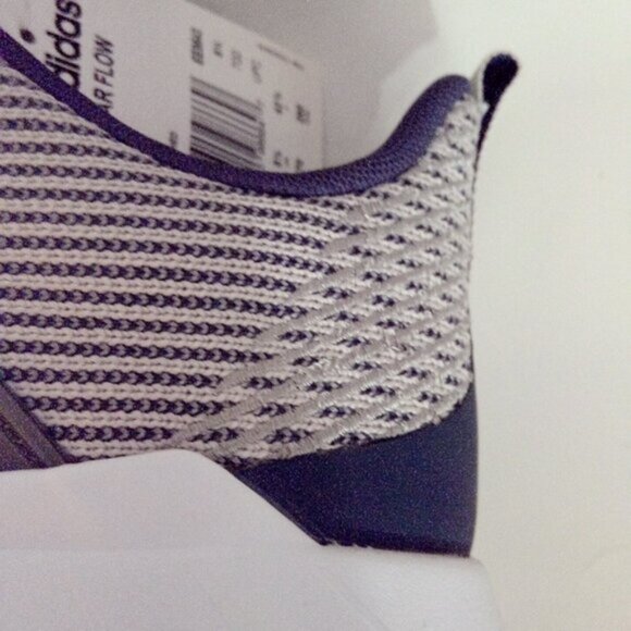 Adidas Questar Flow Pinstripe Pattern Women's Running Shoe Size US 10 - Picture 7 of 10